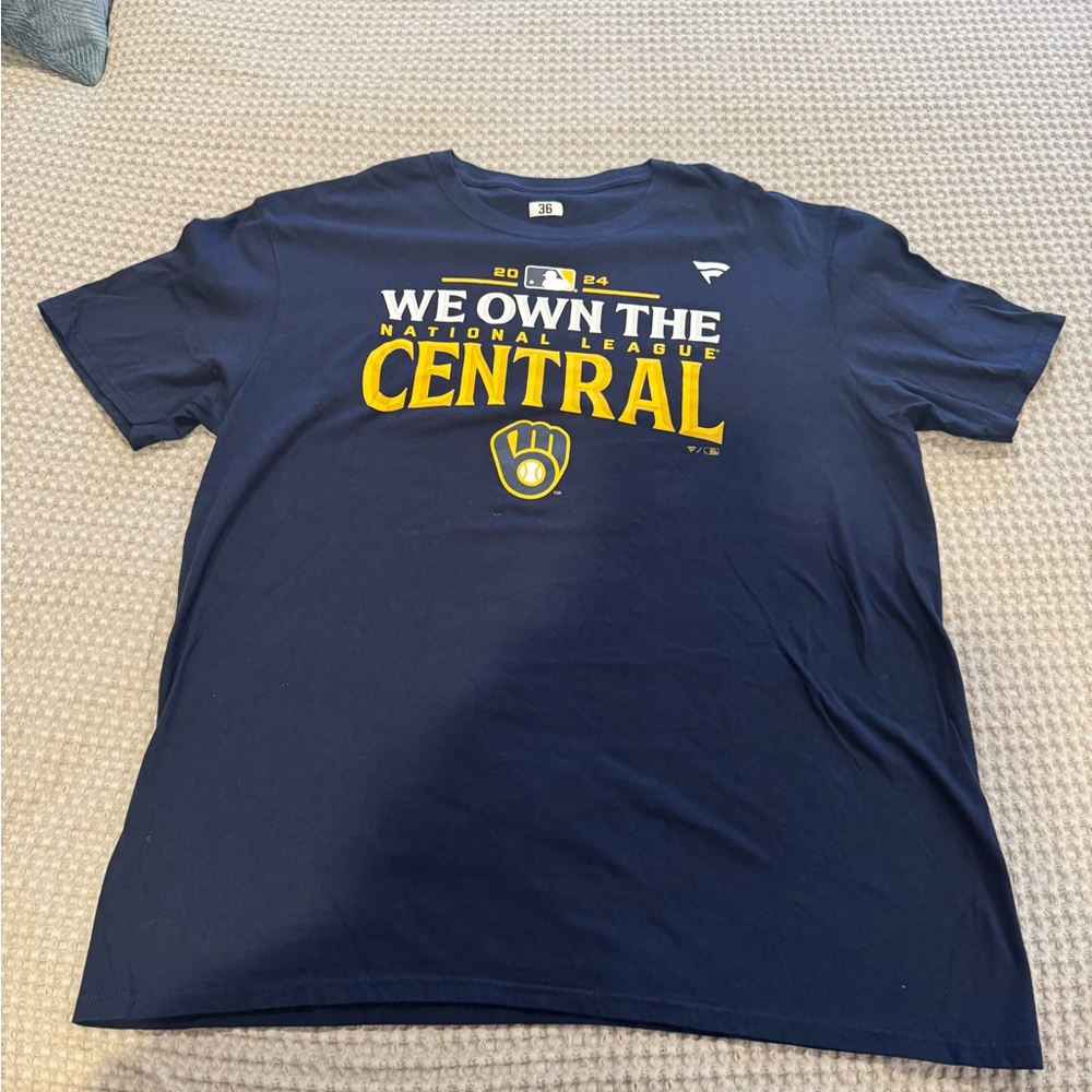 Milwaukee Brewers Navy and Yellow Graphic Tee